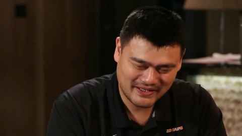 【虎扑JRs字幕】姚明:本以为自己能打到36岁,没想到36岁入选名人堂|奥运是中国接触世界的机会
